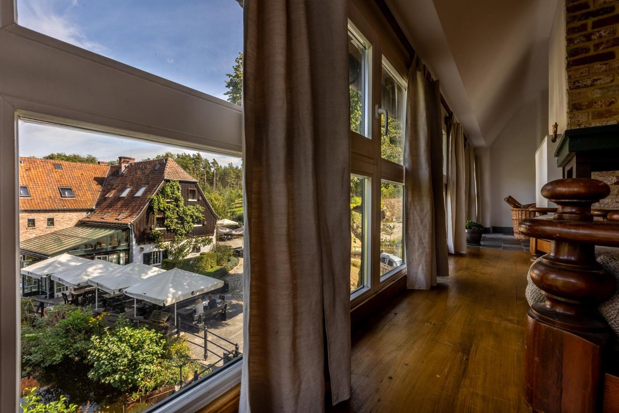 Gosciniec Pod Zajacem Oleśnica Exterior foto